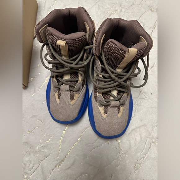 Adidas Yeezy Desert Boot Taupe and Blue - Picture 7 of 11